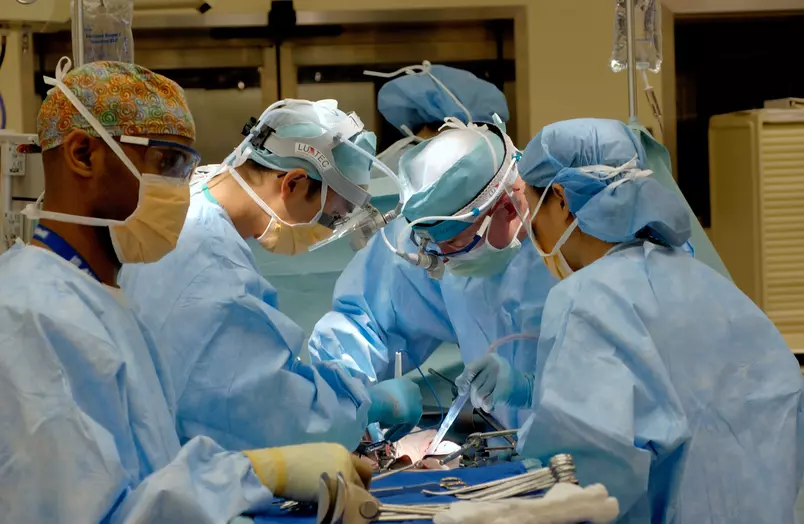 O fluxo de cirurgias eletivas diminui muito durante a pandemia Foto: National Cancer Institute via UnSplash
